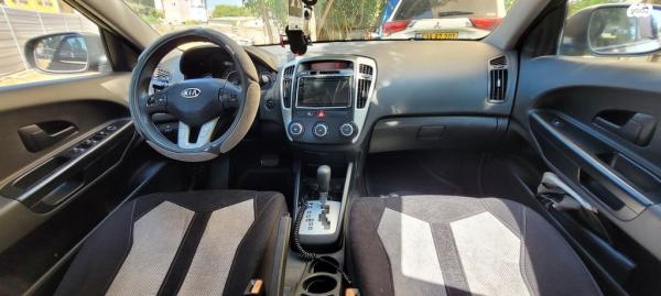 קיה סיד / CEED LX סטיישן אוט' 1.6 (125 כ''ס) בנזין 2010 למכירה בפתח תקווה