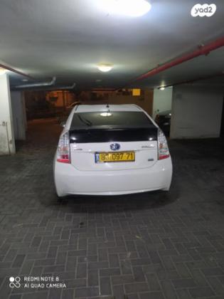 טויוטה פריוס GLI הייבריד אוט' 1.8 (99 כ"ס) בנזין 2010 למכירה ברמת גן