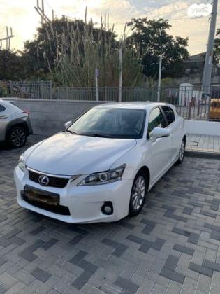 לקסוס CT200H Special Edition הייבריד אוט' 1.8 (134 כ"ס) בנזין 2013 למכירה באור יהודה