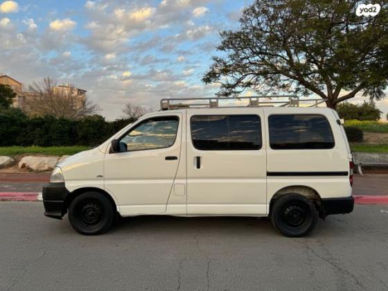 טויוטה הייאס קצר STD ידני דיזל 2.5 (117 כ"ס) דיזל 2008 למכירה בחולון