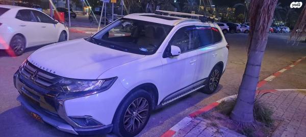 מיצובישי אאוטלנדר Premium אוט' 7 מק' 2.0 (150 כ''ס) בנזין 2016 למכירה בראשון לציון