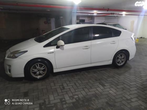 טויוטה פריוס GLI הייבריד אוט' 1.8 (99 כ"ס) בנזין 2010 למכירה ברמת גן