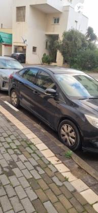 פורד פוקוס Trend סדאן אוט' 1.6 (125 כ"ס) בנזין 2014 למכירה במודיעין מכבים רעות