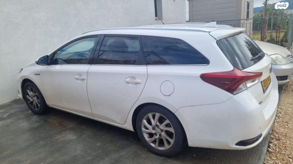 טויוטה אוריס הייבריד TS סטיישן הייבריד אוט' 1.8 (99 כ"ס) בנזין 2018 למכירה בקורנית