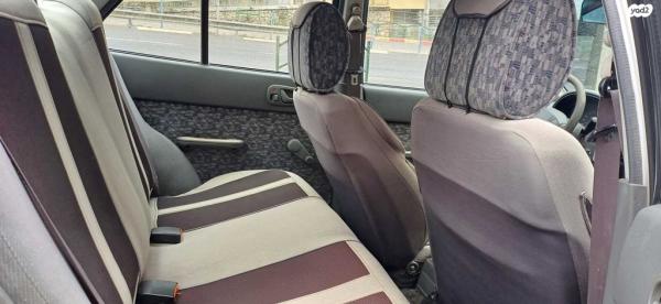 סוזוקי סוויפט GLX סדאן אוט' 1.3 (85 כ''ס) [2001-2003] בנזין 2001 למכירה בקרית מוצקין