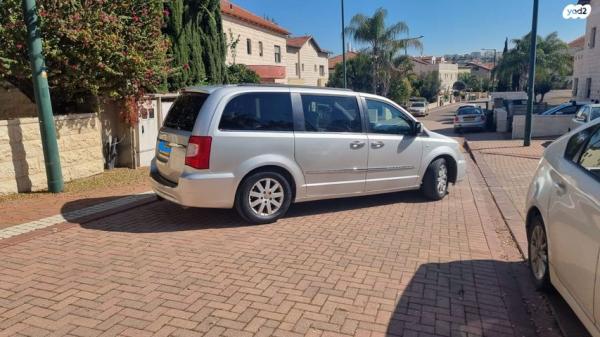 קרייזלר גראנד וויאג'ר Touring K אוט' 7 מק' 3.6 (279 כ"ס) בנזין 2012 למכירה במודיעין מכבים רעות