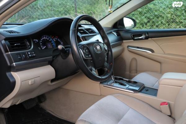 טויוטה קאמרי XLE הייבריד אוט' 2.5 (158 כ"ס) בנזין 2014 למכירה ביגור