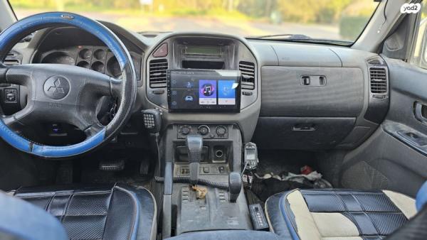 מיצובישי פג'רו ארוך 4X4 GLS אוט' דיזל 7 מק' 3.2 (160 כ''ס) דיזל 2001 למכירה בשדה צבי