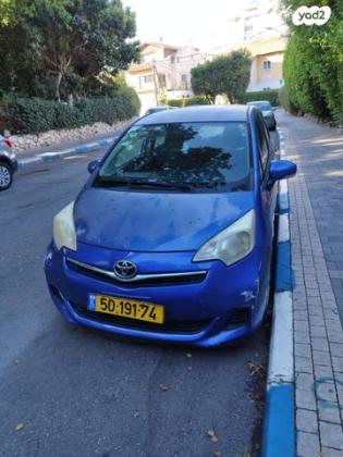 טויוטה ספייס ורסו GLI אוט' 1.3 (99 כ"ס) בנזין 2011 למכירה ברמת גן