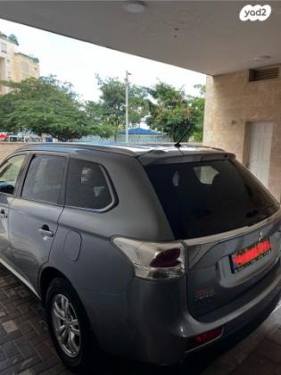 מיצובישי אאוטלנדר Instyle אוט' 7 מק' 2.0 (150 כ"ס) בנזין 2015 למכירה בפתח תקווה