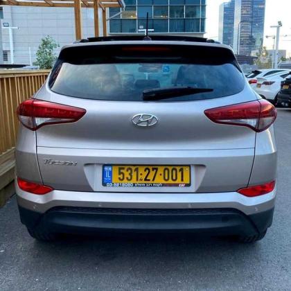 יונדאי טוסון Luxury אוט' בנזין 2.0 (155 כ"ס) בנזין 2018 למכירה בפתח תקווה