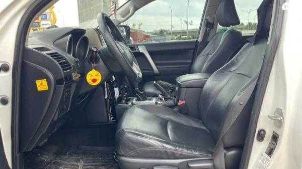 טויוטה לנד קרוזר קצר 4X4 Luxury אוט' דיזל 2.8 (177 כ"ס) דיזל 2017 למכירה בחיפה