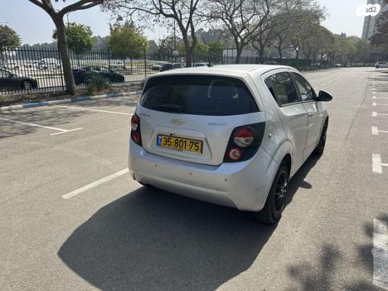 שברולט סוניק LS הצ'בק אוט' 1.4 (101 כ''ס) בנזין 2011 למכירה בנתניה