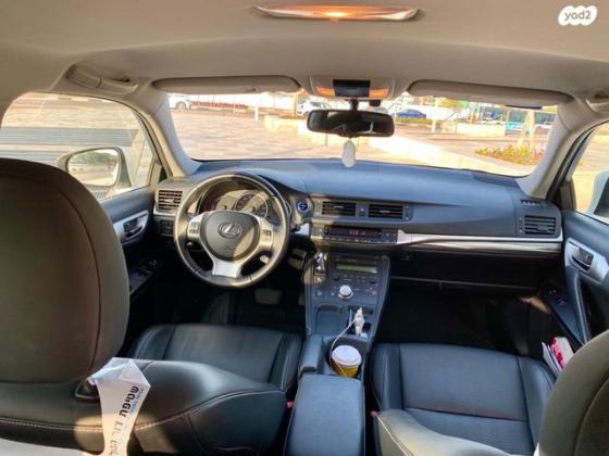 לקסוס CT200H Special Edition הייבריד אוט' 1.8 (134 כ"ס) בנזין 2013 למכירה באור יהודה