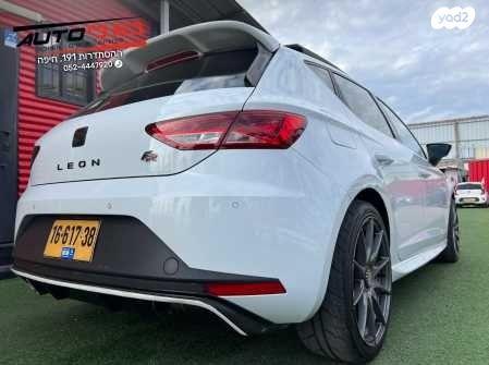 סיאט לאון FR אוט' 5 דל' 1.8 (180 כ"ס) בנזין 2016 למכירה בחיפה