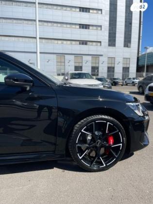 אאודי RS3 4X4 Sedan אוט' 2.5 (400 כ''ס) בנזין 2023 למכירה ביבנה