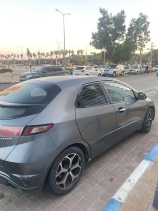 הונדה סיוויק האצ'בק החדשה Comfort אוט' 1.8 (140 כ''ס) בנזין 2011 למכירה במודיעין מכבים רעות