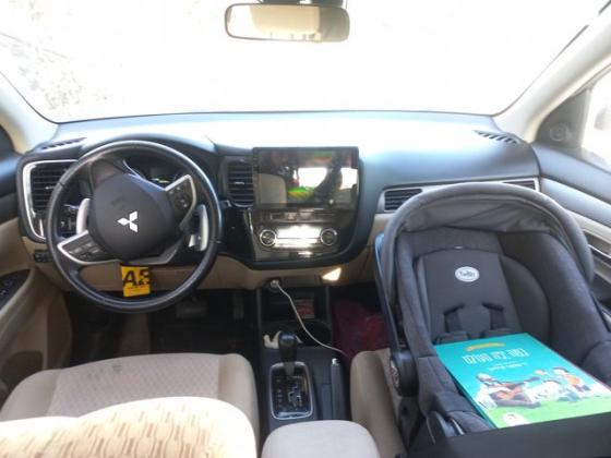 מיצובישי אאוטלנדר Instyle אוט' 5 מק' 2.0 (150 כ"ס) בנזין 2014 למכירה בירושלים