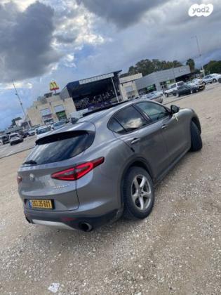 אלפא רומיאו סטלויו 4X4 Milano אוט' 2.0 (200 כ''ס) בנזין 2017 למכירה בחדרה