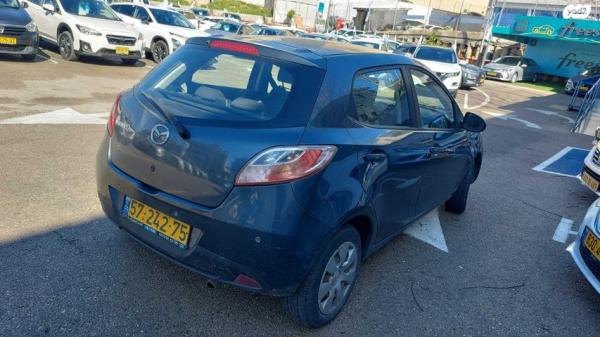 מאזדה H Active אוט' 1.5 (103 כ"ס) בנזין 2012 למכירה בתל אביב יפו