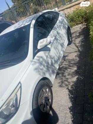 יונדאי i25 Inspire אוט' 1.4 (100 כ''ס) בנזין 2016 למכירה בחדרה