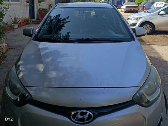 יונדאי i20 Insight אוט' 1.4 (100 כ"ס) בנזין 2014 למכירה ברחובות