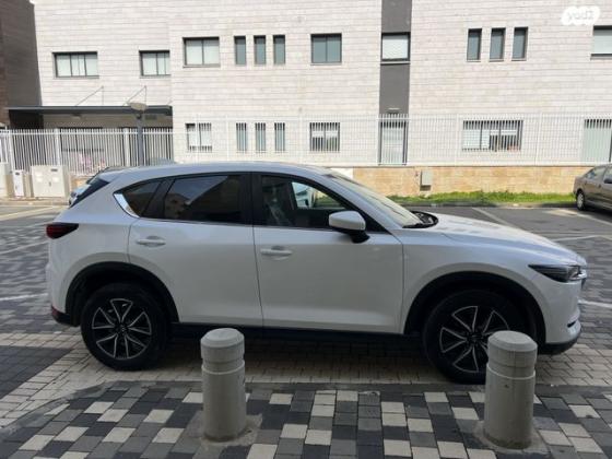 מאזדה CX-5 4X2 Luxury אוט' 2.0 (165 כ"ס) [2017 ואילך] בנזין 2017 למכירה בטירת כרמל
