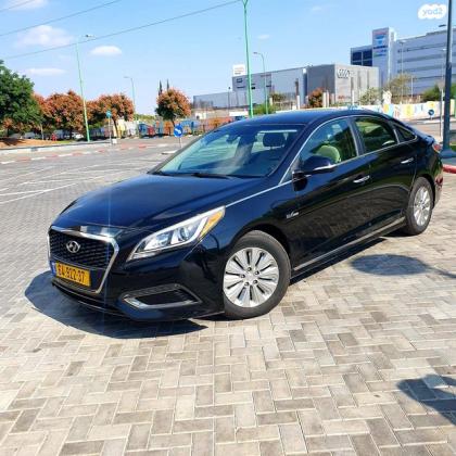 יונדאי סונטה הייבריד Premium הייבריד אוט' 2.0 (154 כ"ס) בנזין 2016 למכירה בפתח תקווה