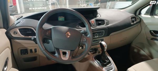 רנו סניק דור 3 (2009-2014) EX אוט' 2.0 (143 כ''ס) בנזין 2011 למכירה ברעננה