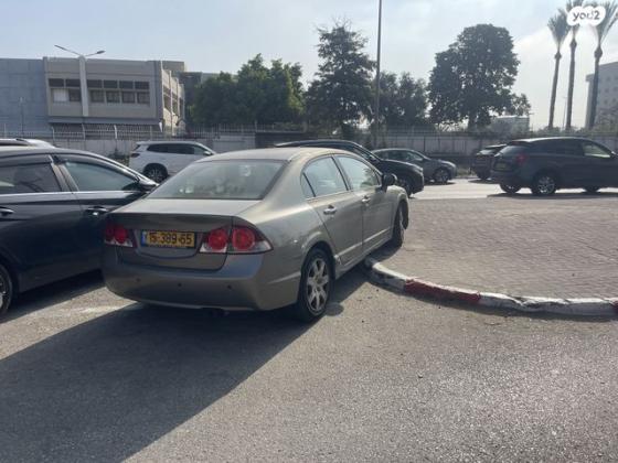 הונדה סיוויק סדאן החדשה LS אוט' 1.8 (140 כ''ס) בנזין 2008 למכירה בנתניה