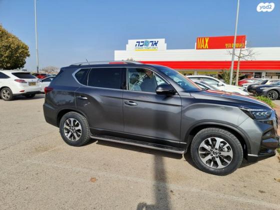 סאנגיונג רקסטון 4X4 EX אוט' דיזל 7 מק' 2.2 (202 כ''ס) דיזל 2022 למכירה בעלי זהב