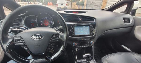 קיה סיד / CEED Premium אוט' 3 דל' 1.6 (135 כ"ס) בנזין 2016 למכירה בהרצליה