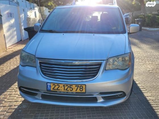 קרייזלר גראנד וויאג'ר Touring אוט' 7 מק' 3.6 (279 כ''ס) בנזין 2011 למכירה בראשון לציון