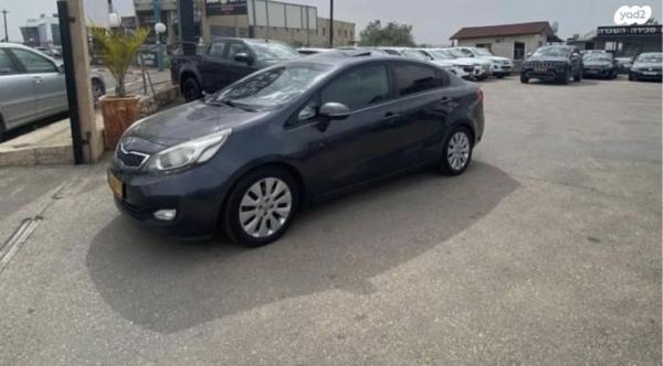 קיה ריו EX סדאן אוט' 1.4 (109 כ''ס) בנזין 2012 למכירה בעכו