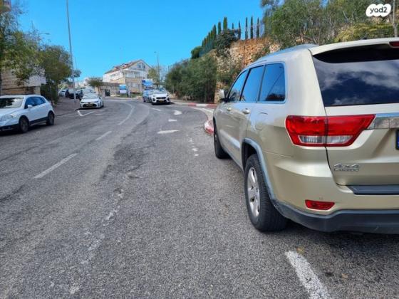 ג'יפ / Jeep גרנד צ'ירוקי 4X4 Laredo אוט' 3.6 (282 כ''ס) בנזין 2012 למכירה בחיפה