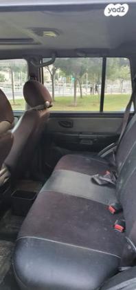 יונדאי טאראקן 4X4 GLS אוט' דיזל 5 מק' 2.9 (150 כ''ס) דיזל 2004 למכירה בכרכום