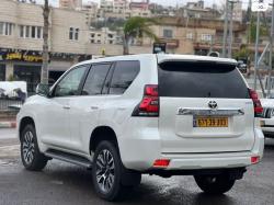 טויוטה לנד קרוזר ארוך Sahara אוט' 7 מק' דיזל 5 דל' 2.8 (204 כ"ס) די