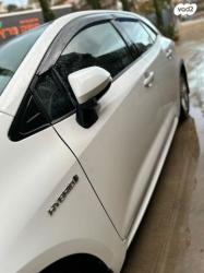 טויוטה קורולה הייבריד Excite Sky אוט' 1.8 (98 כ''ס) בנזין 2021 למכי