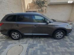 מיצובישי אאוטלנדר Instyle אוט' 7 מק' 2.0 (150 כ"ס) בנזין 2015 למכיר