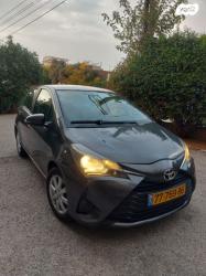 טויוטה יאריס Sol אוט' 1.5 (112 כ"ס) בנזין 2017 למכירה בהרצליה