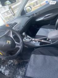 הונדה סיוויק האצ'בק החדשה Comfort אוט' 1.8 (140 כ''ס) בנזין 2011 למ