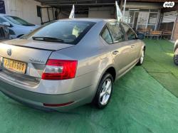 סקודה אוקטביה Ambition אוט' 1.0 (115 כ"ס) בנזין 2017 למכירה בלהבים