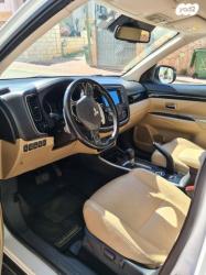 מיצובישי אאוטלנדר 4X4 Elite אוט' 7 מק' 2.0 (150 כ"ס) [2015 ואילך] בנז
