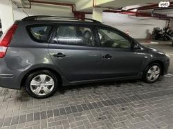יונדאי i30CW Inspire סטיישן אוט' 1.6 (126 כ''ס) בנזין 2011 למכירה ביב