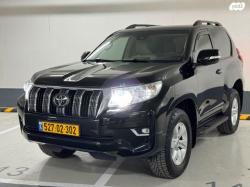 טויוטה לנד קרוזר קצר 4X4 Luxury SWB אוט' 3 דלתות דיזל 2.8 (204 כ''ס) 