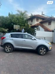 קיה ספורטז' LX אוט' 2.0 (163 כ''ס) בנזין 2012 למכירה ברמת השרון