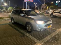 מיצובישי אאוטלנדר Instyle אוט' 5 מק' 2.0 (150 כ"ס) בנזין 2013 למכיר