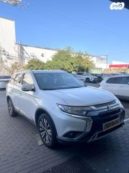 מיצובישי אאוטלנדר Instyle אוט' 7 מק' 2.0 (150 כ"ס) בנזין 2019 למכיר