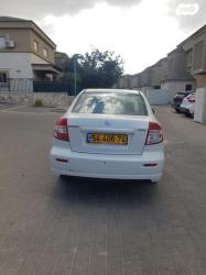 סוזוקי SX4 GLX סדאן אוט' 1.6 (119 כ"ס) בנזין 2011 למכירה ביקנעם עי