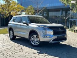 מיצובישי אאוטלנדר PHEV 4X4 SE הייבריד אוט' 5 מק' 2.4 (126 כ''ס) היב